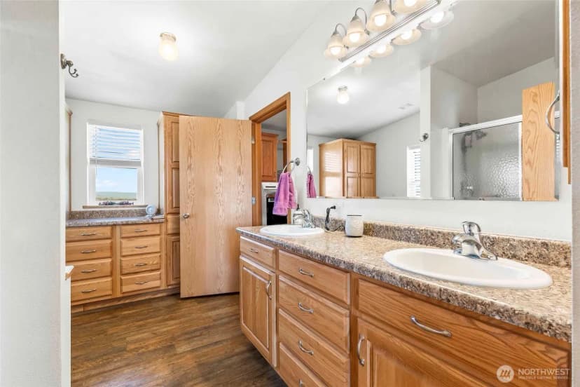 Property photo for 16847 Upper Badger Pocket Road, Ellensburg photo 18