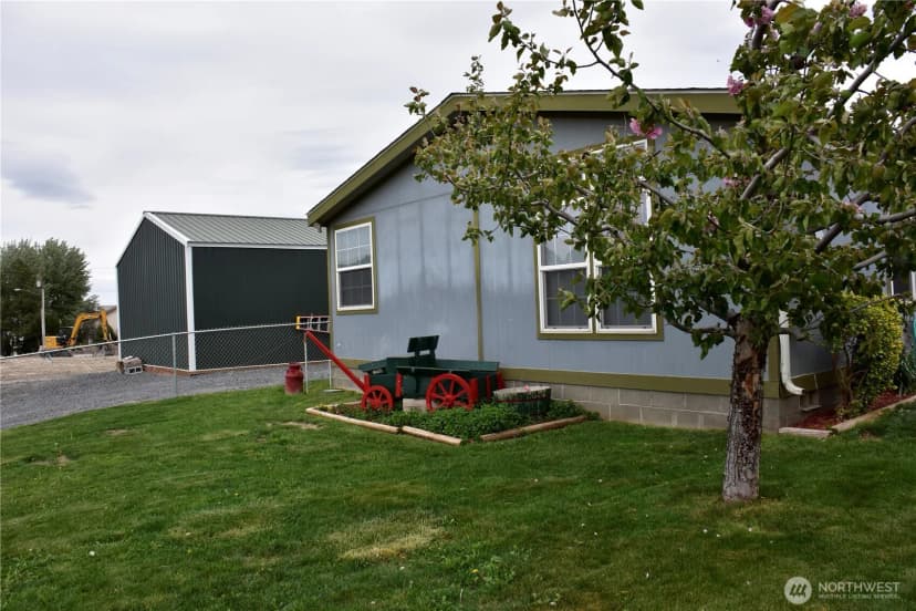 Property photo for 330 N Juniper St, Soap Lake