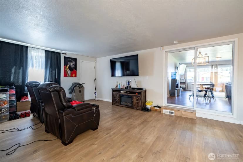 Property photo for 8803 Terrace Road Sw, Tacoma photo 25