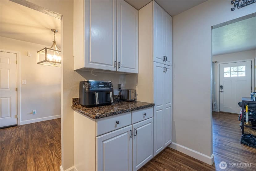 Property photo for 8803 Terrace Road Sw, Tacoma photo 18