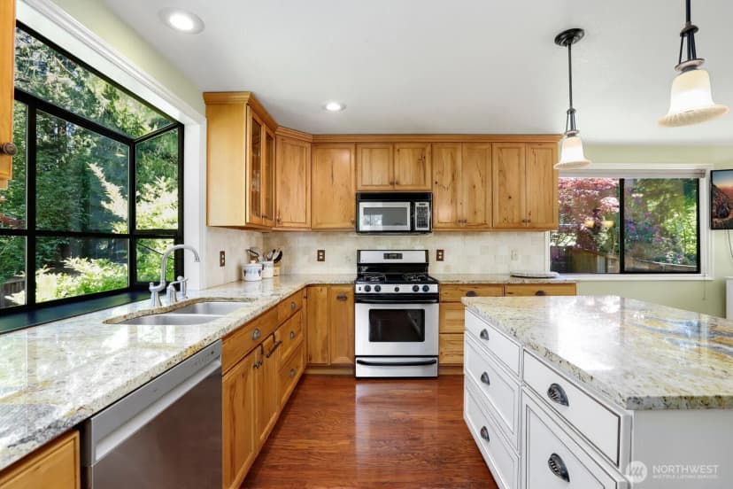 Property photo for 19710 28th Drive Se, Bothell photo 11