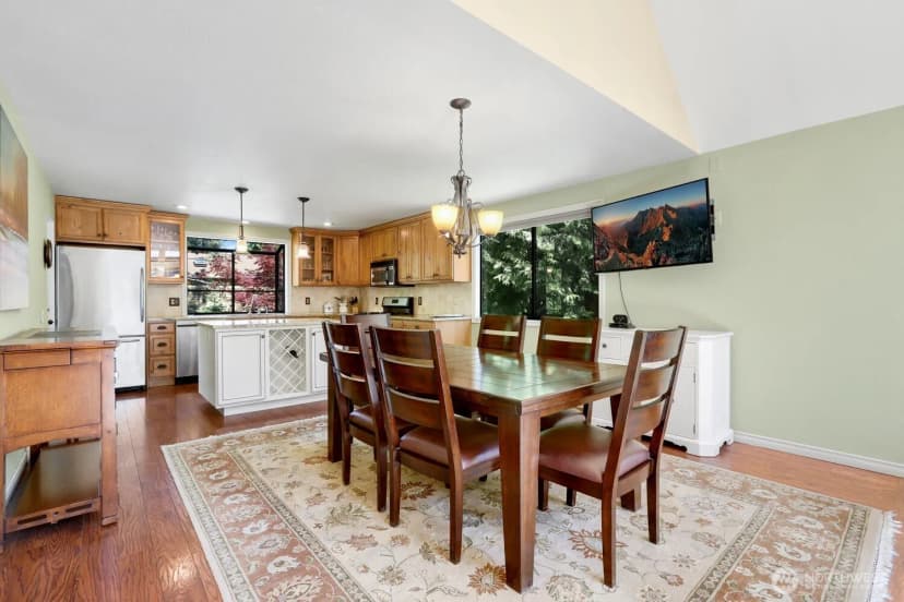 Property photo for 19710 28th Drive Se, Bothell photo 8