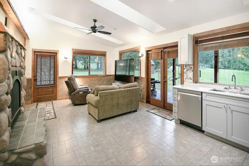 Property photo for 197 Stankey Road, Castle Rock photo 25