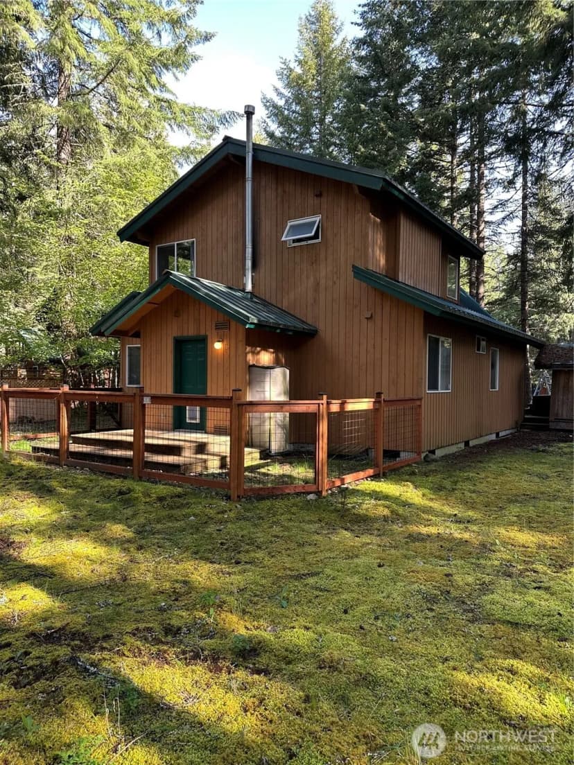 Property photo for 62406 Corral Way E, Greenwater photo 26