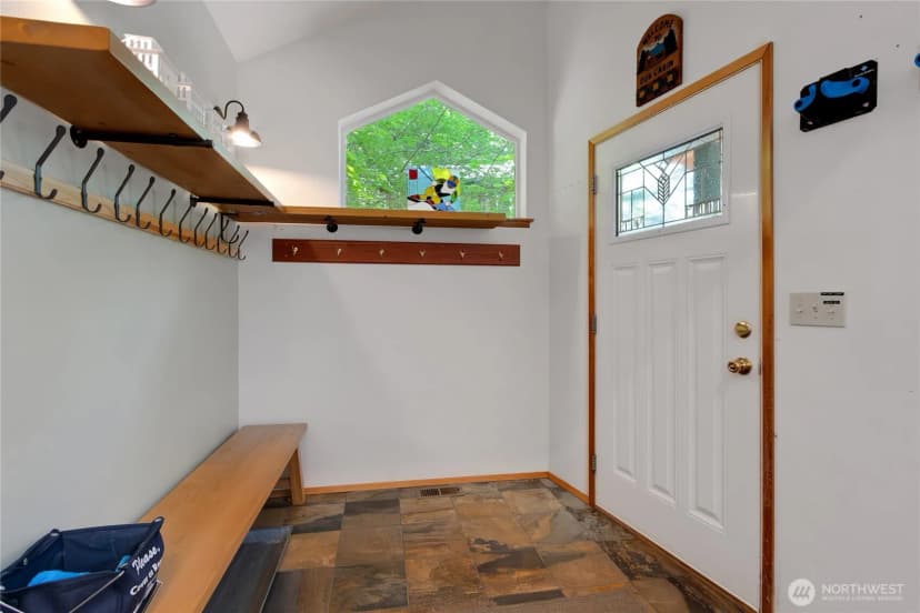 Property photo for 62406 Corral Way E, Greenwater photo 6