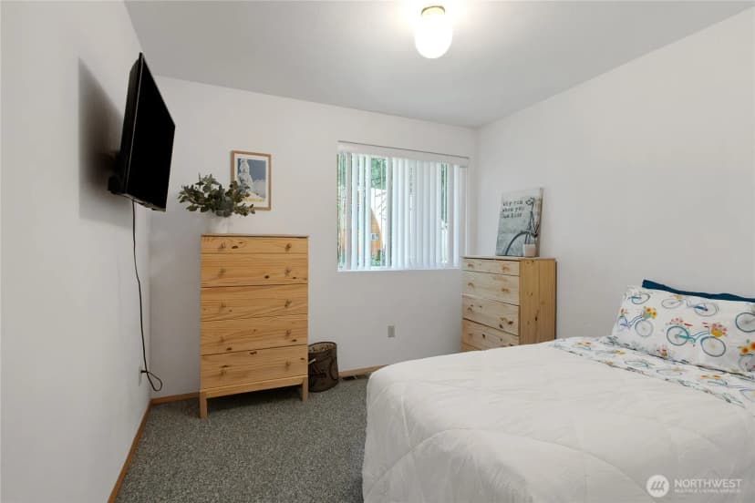 Property photo for 62406 Corral Way E, Greenwater photo 13