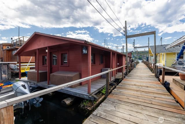Property photo for 2035 Fairview Avenue E #d, Seattle photo 3