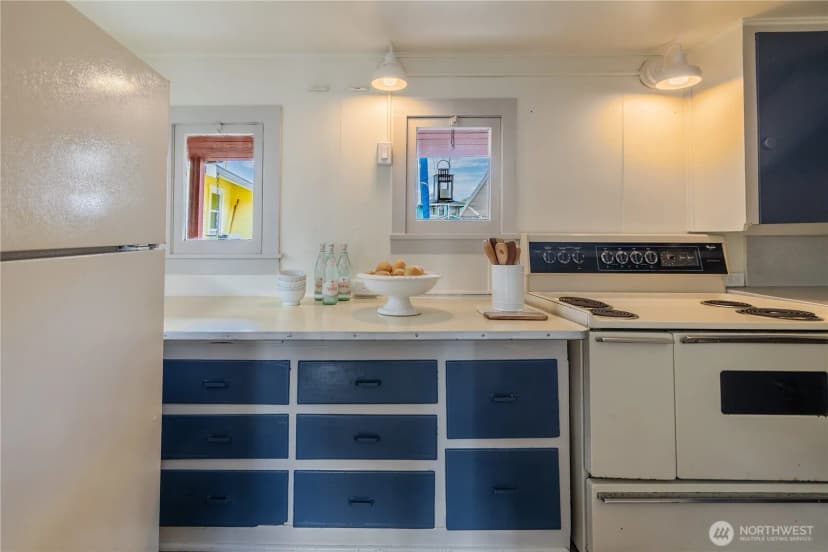 Property photo for 2035 Fairview Avenue E #d, Seattle photo 11