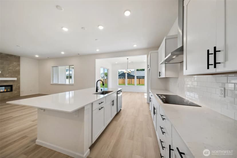 Property photo for 936 Lucas Avenue #20, Buckley photo 21