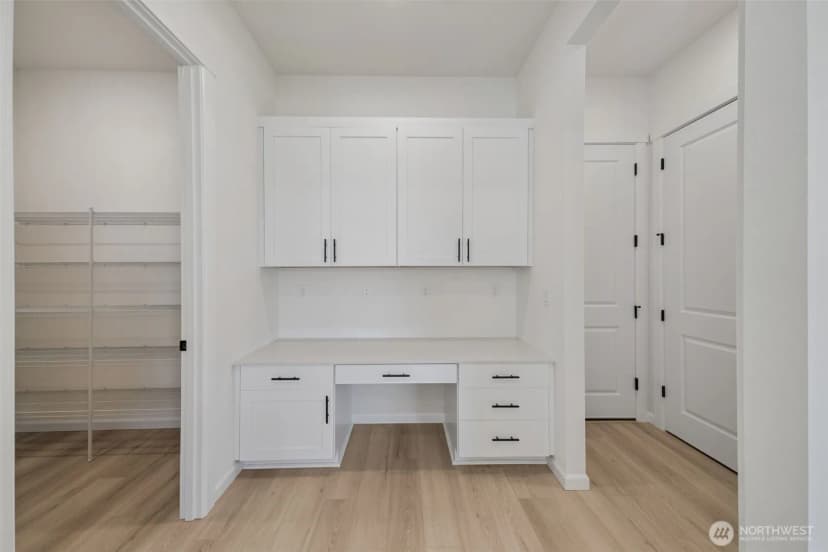 Property photo for 936 Lucas Avenue #20, Buckley photo 14