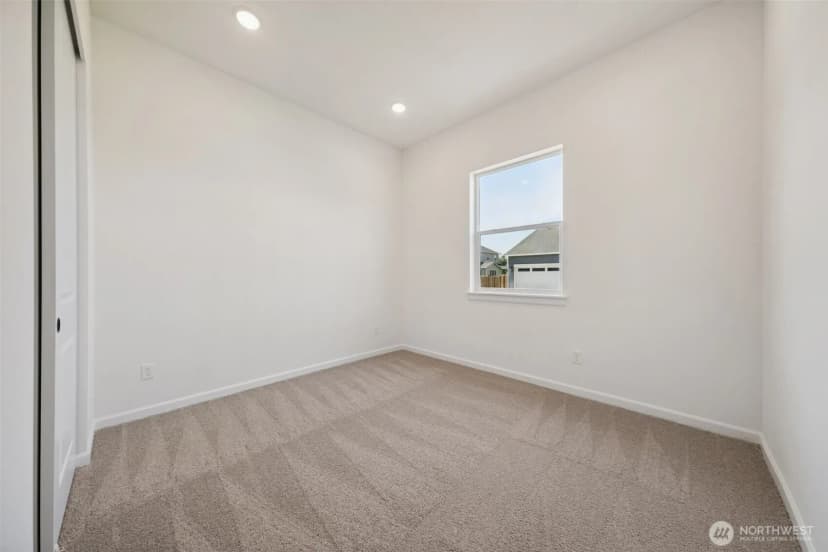 Property photo for 936 Lucas Avenue #20, Buckley photo 2