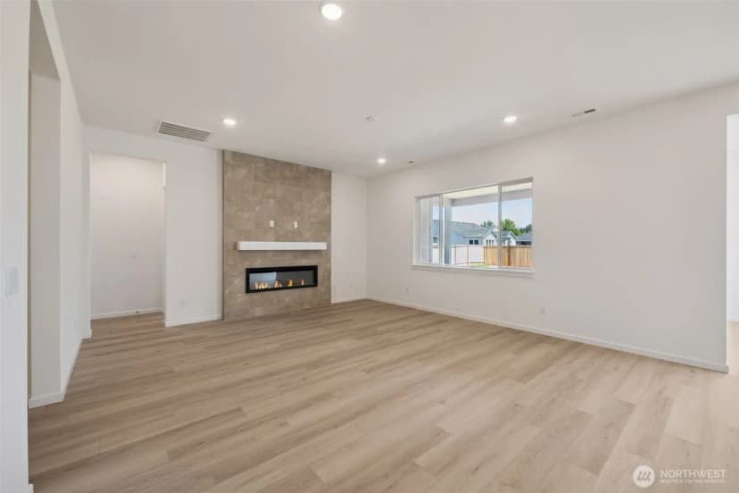 Property photo for 936 Lucas Avenue #20, Buckley photo 13