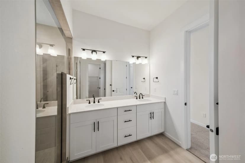 Property photo for 936 Lucas Avenue #20, Buckley photo 29