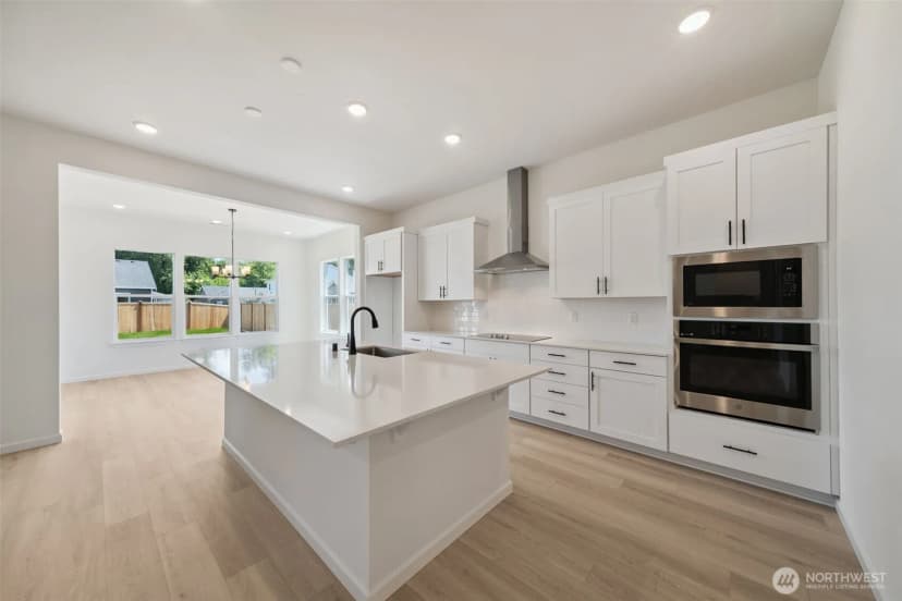 Property photo for 936 Lucas Avenue #20, Buckley photo 18