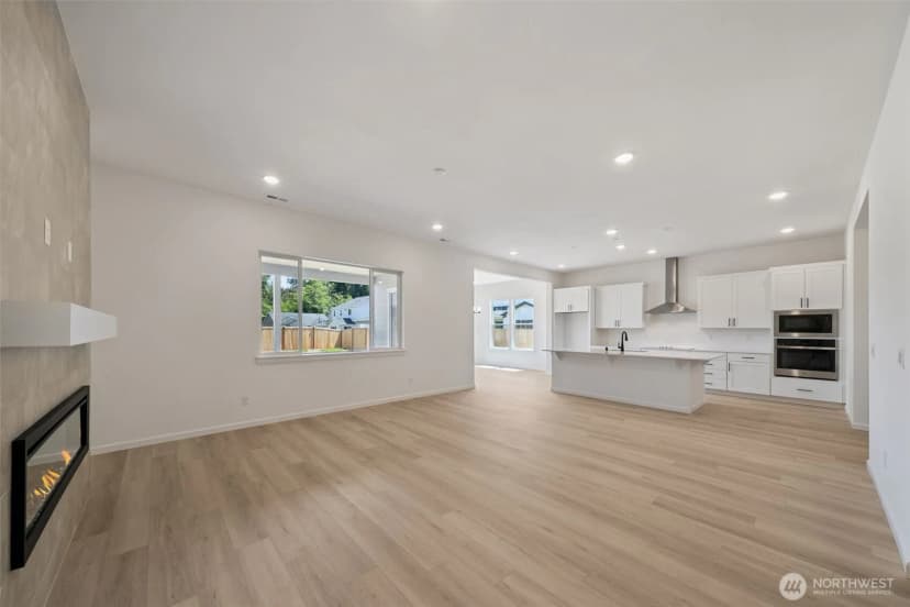 Property photo for 936 Lucas Avenue #20, Buckley photo 9