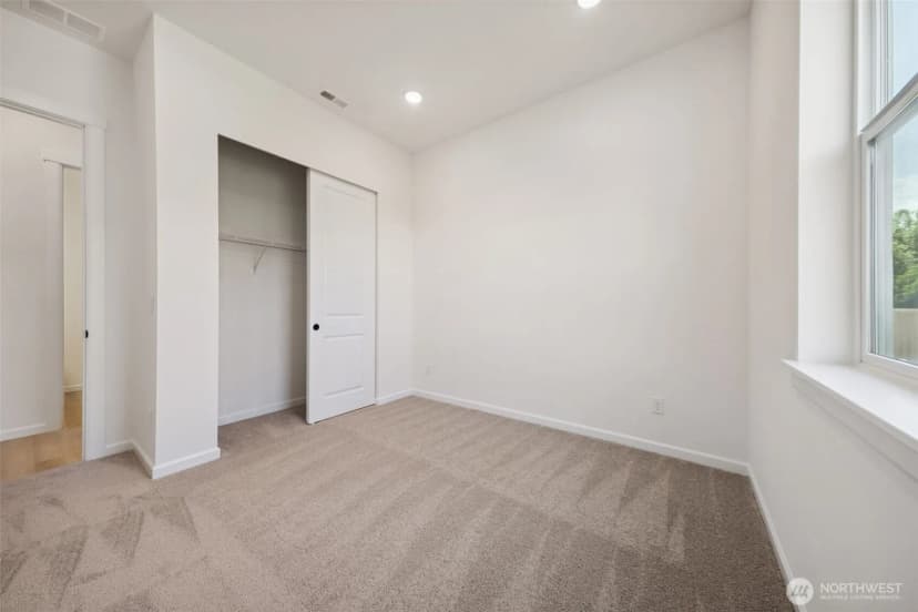 Property photo for 936 Lucas Avenue #20, Buckley photo 3
