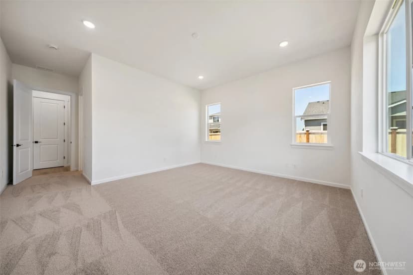 Property photo for 936 Lucas Avenue #20, Buckley photo 33