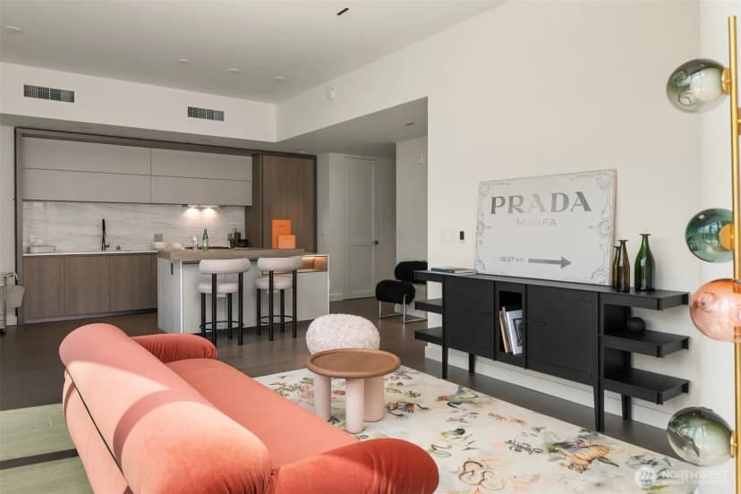 Property photo for 838 Avenue Square Ne #309, Bellevue photo 6