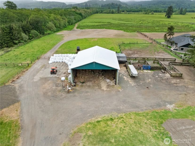 Property photo for 100 Simmons Road, Montesano photo 35