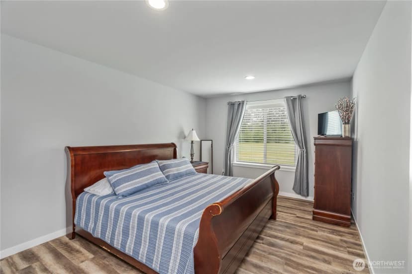 Property photo for 100 Simmons Road, Montesano photo 28