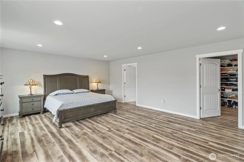 Property photo for 100 Simmons Road, Montesano photo 18