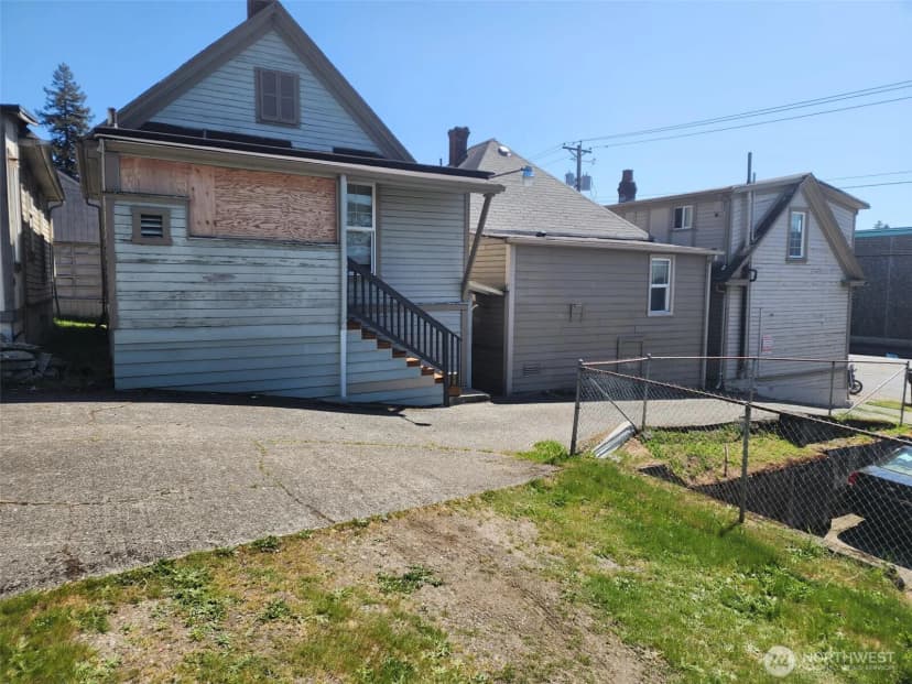Property photo for 1637 Center Street, Tacoma photo 9