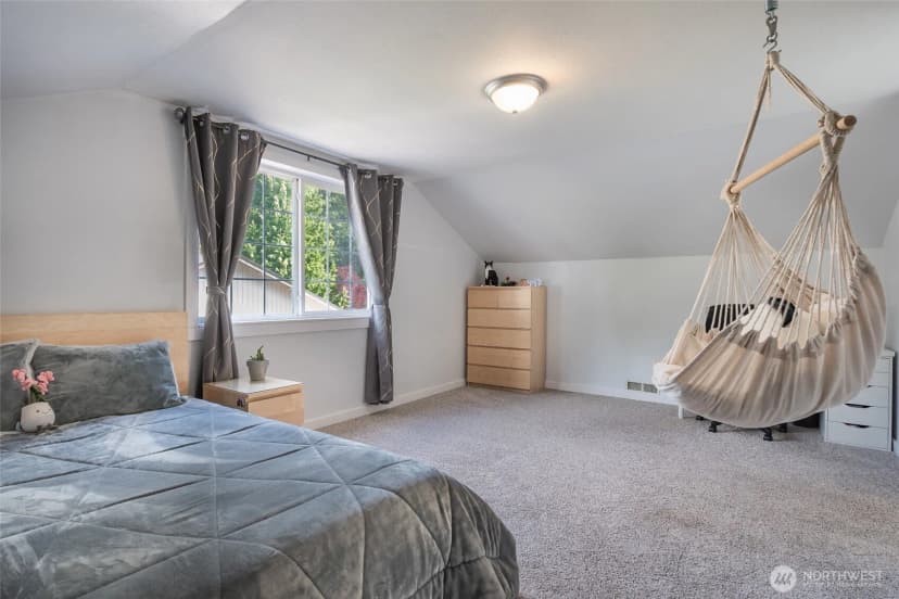 Property photo for 2656 168th Avenue Ne, Bellevue photo 32