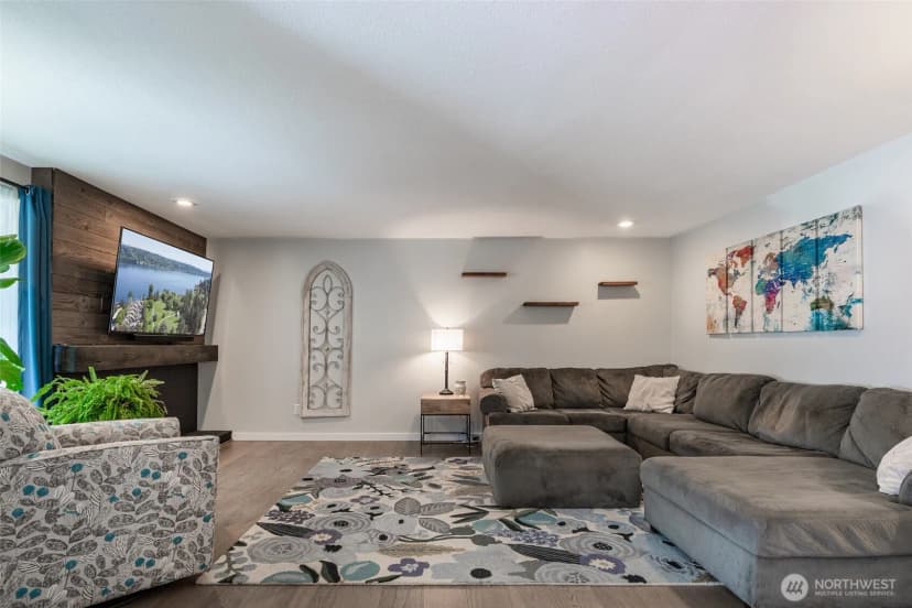 Property photo for 2656 168th Avenue Ne, Bellevue photo 6