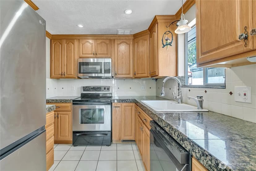 Property photo for 7351 32nd Avenue Sw, Seattle photo 11