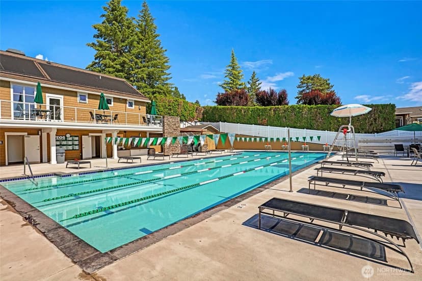 Property photo for 1070 185th Avenue Ne, Bellevue photo 39