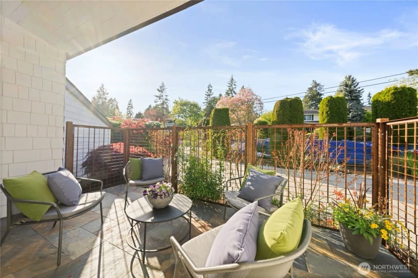 Property photo for 1070 185th Avenue Ne, Bellevue photo 29