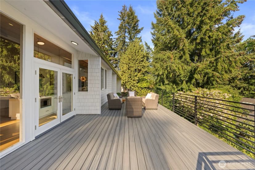 Property photo for 1070 185th Avenue Ne, Bellevue photo 28