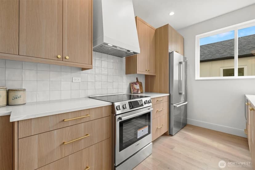 Property photo for 8324 32nd Avenue Nw, Seattle photo 6