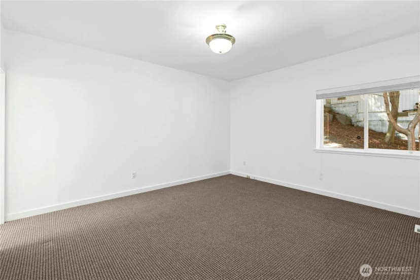 Property photo for 5592 159th Place Se, Bellevue photo 35