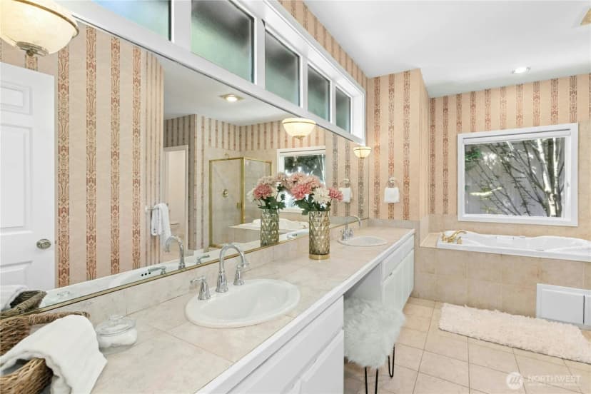 Property photo for 5592 159th Place Se, Bellevue photo 22