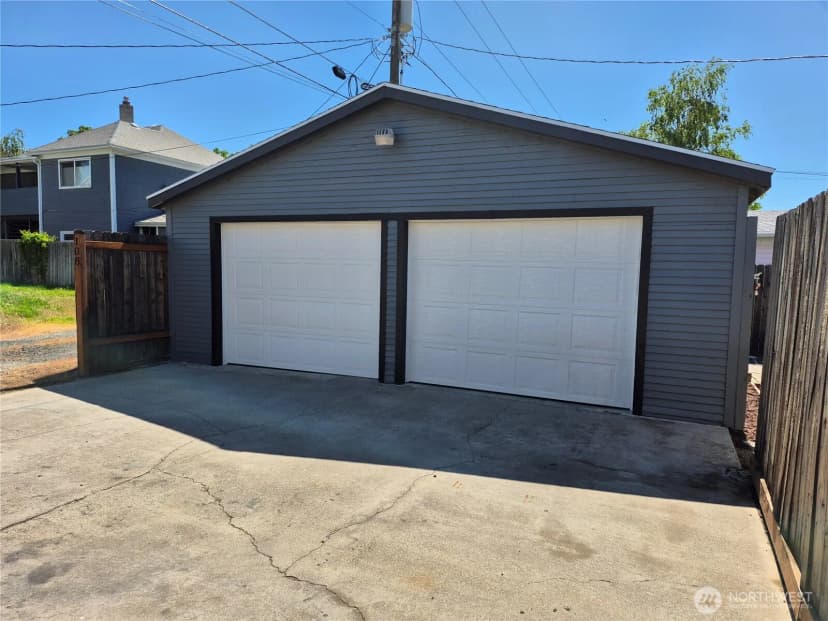 Property photo for 108 E 6th Avenue, Ritzville photo 20