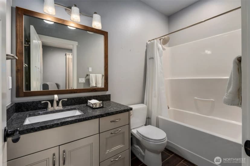 Property photo for 15430 Lakeview Avenue, Stanwood photo 25