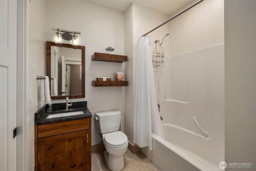 Property photo for 15430 Lakeview Avenue, Stanwood photo 23