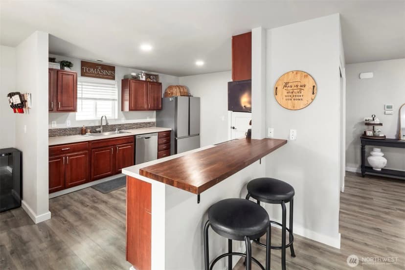 Property photo for 29058 215th Place Se, Kent photo 11