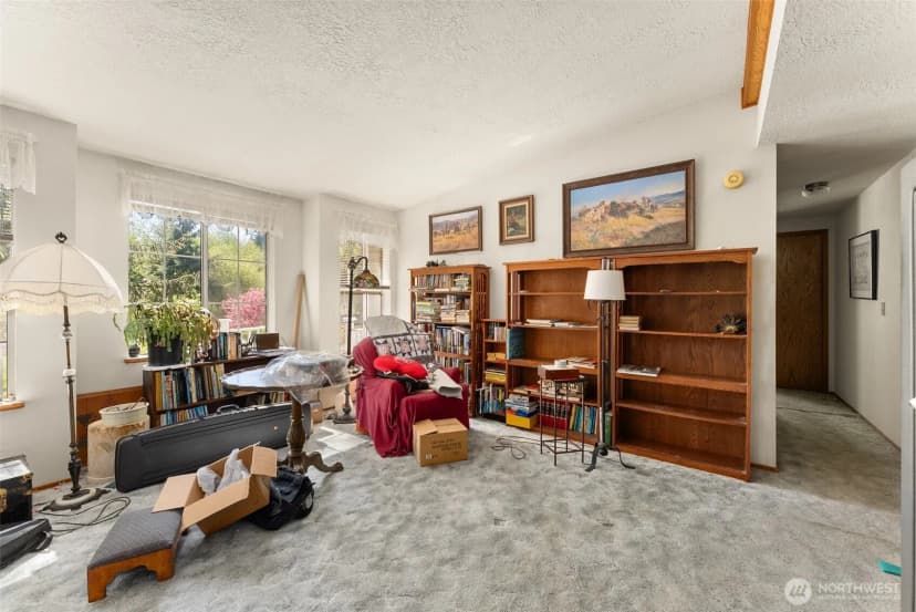 Property photo for 6933 State Route 101, South Bend photo 11