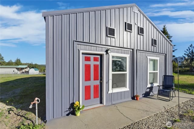 Property photo for 11 Ridge Loop Rd, Cle Elum