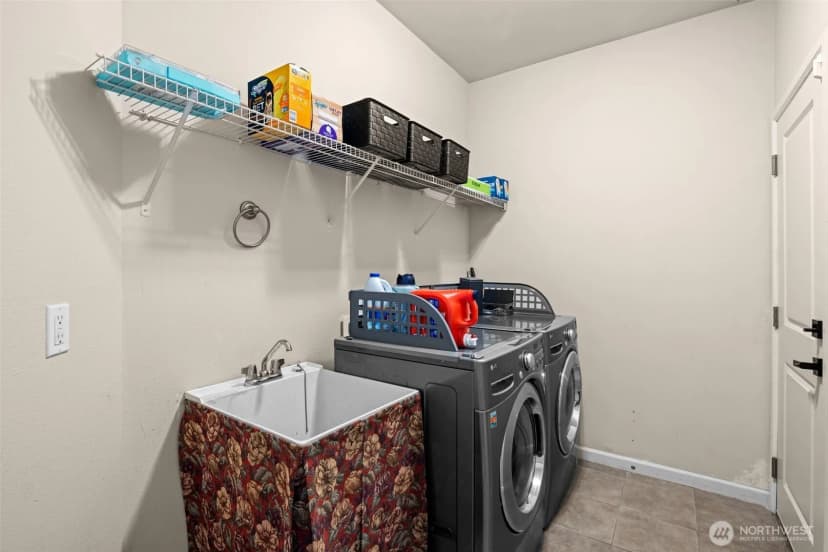 Property photo for 4002 33rd Street Ne, Tacoma photo 32