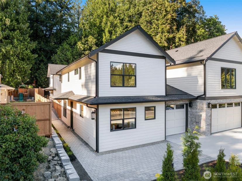 Property photo for 10604 Ne 137th Place, Kirkland photo 30