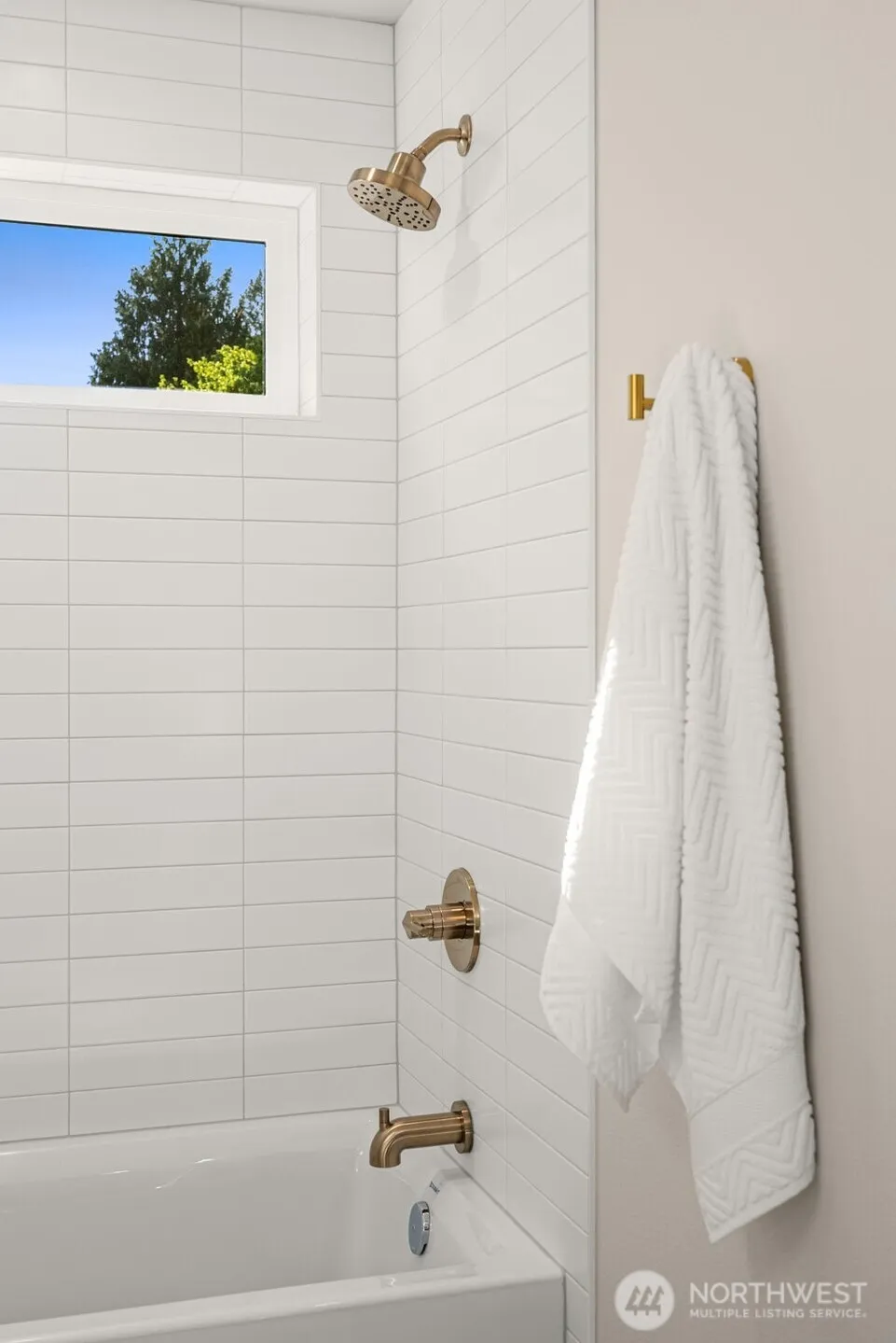 Property photo for 10604 Ne 137th Place, Kirkland photo 23