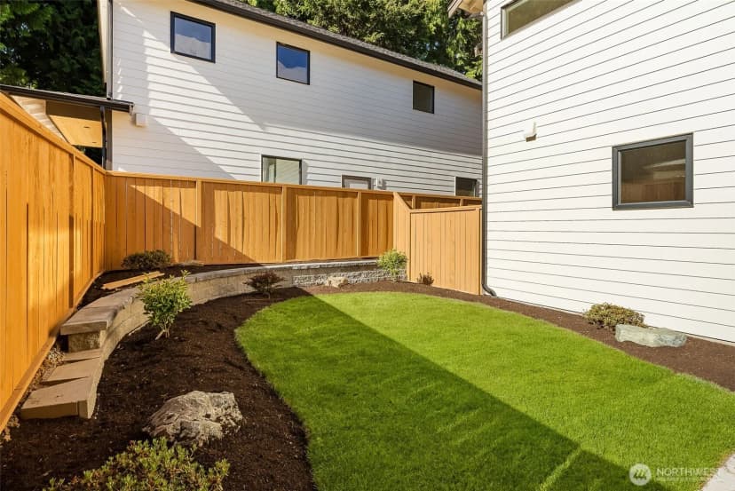 Property photo for 10604 Ne 137th Place, Kirkland photo 31