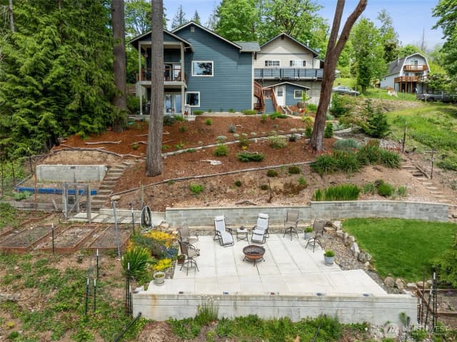 Property photo for 440 E Bridger Lane, Shelton photo 2