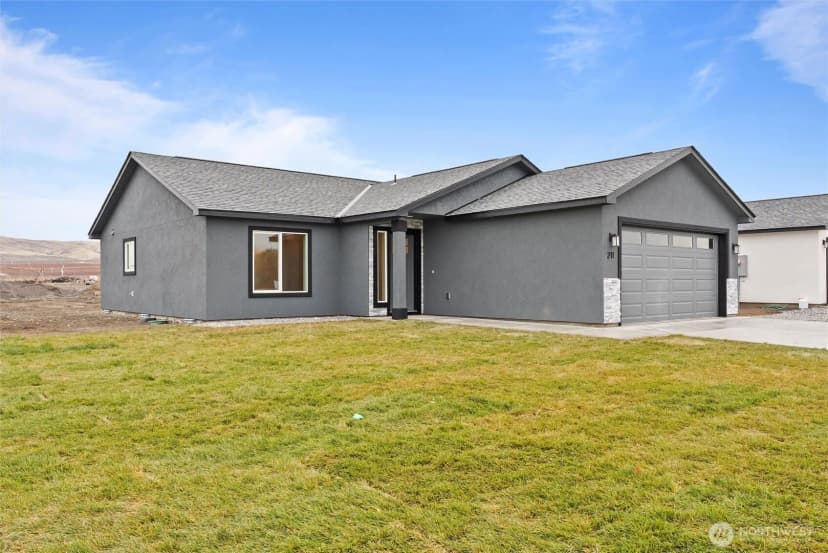 Property photo for 209 Rattray Drive, Mattawa photo 20