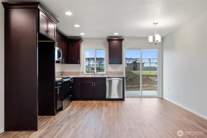 Property photo for 207 Rattray Drive, Mattawa photo 7