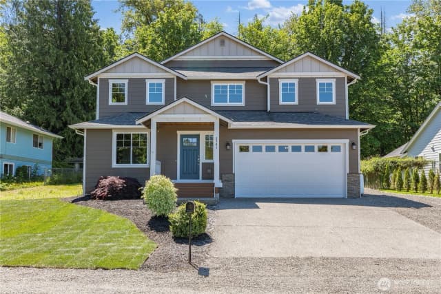 Property photo for 2761 W 99th Street, Blaine