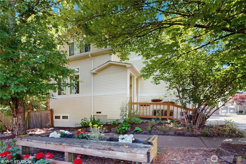 Property photo for 12331 Ne 101st Lane, Kirkland photo 21